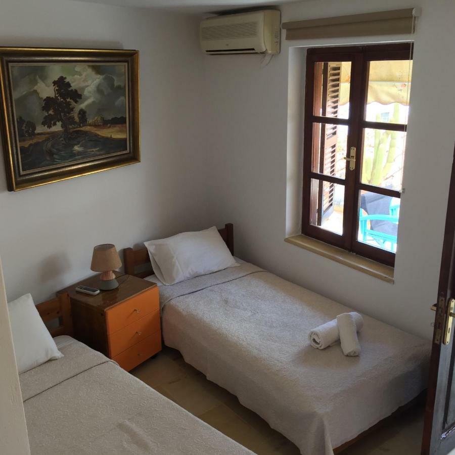 Rania'S House Villa ไฮดรา ภายนอก รูปภาพ
